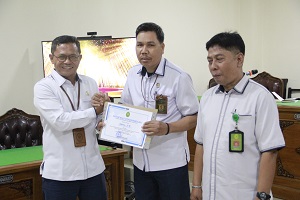 penerahan reward triwulan II 1